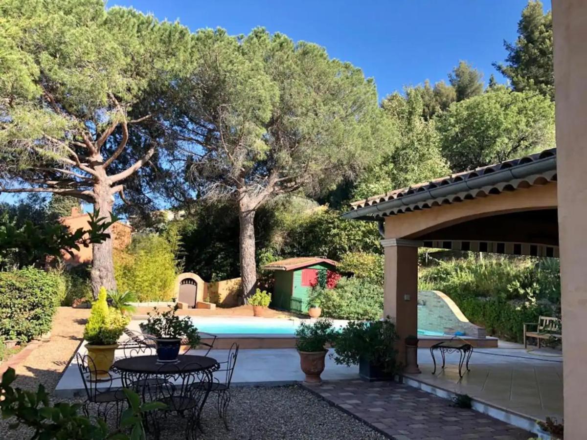 Agreable Chambre D'Hotes Avec Piscine Bed & Breakfast Le Beausset Luaran gambar