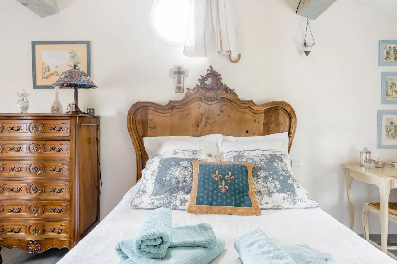 Agreable Chambre D'Hotes Avec Piscine Bed & Breakfast Le Beausset Luaran gambar