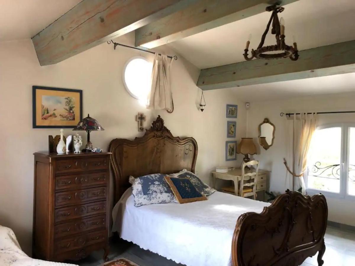 Agreable Chambre D'Hotes Avec Piscine Bed & Breakfast Le Beausset Luaran gambar